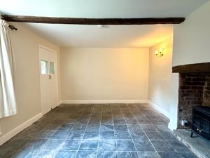 Living room- click for photo gallery